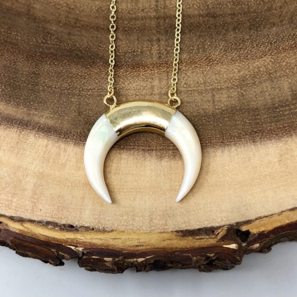 Double Horn Crescent Pendant Necklace